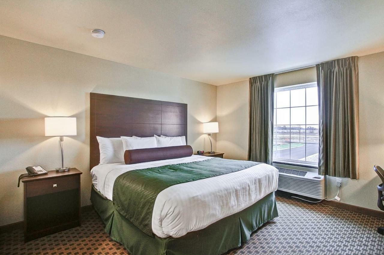 Castle Rock Inn & Suites - Quinter Eksteriør billede